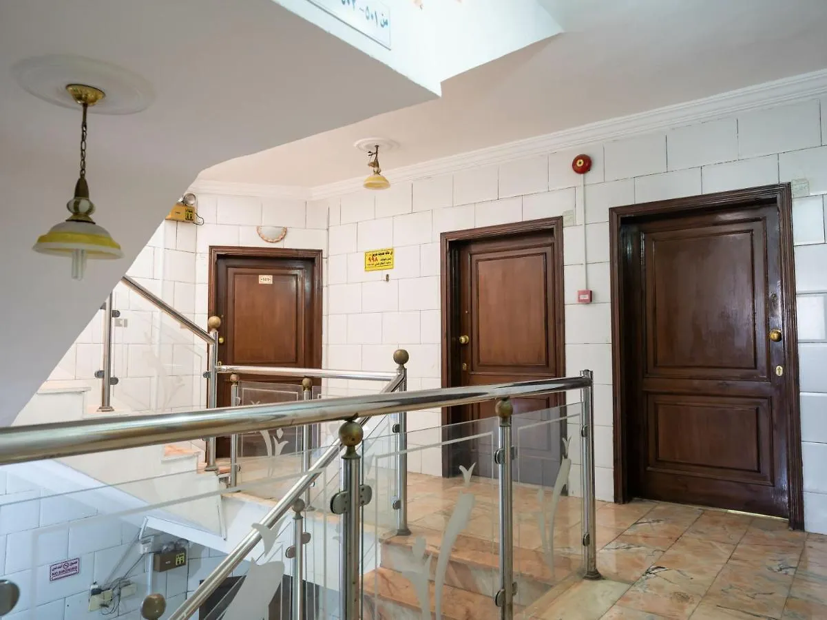 Hotel Oyo 553 Arqa Al Qosor Yidda