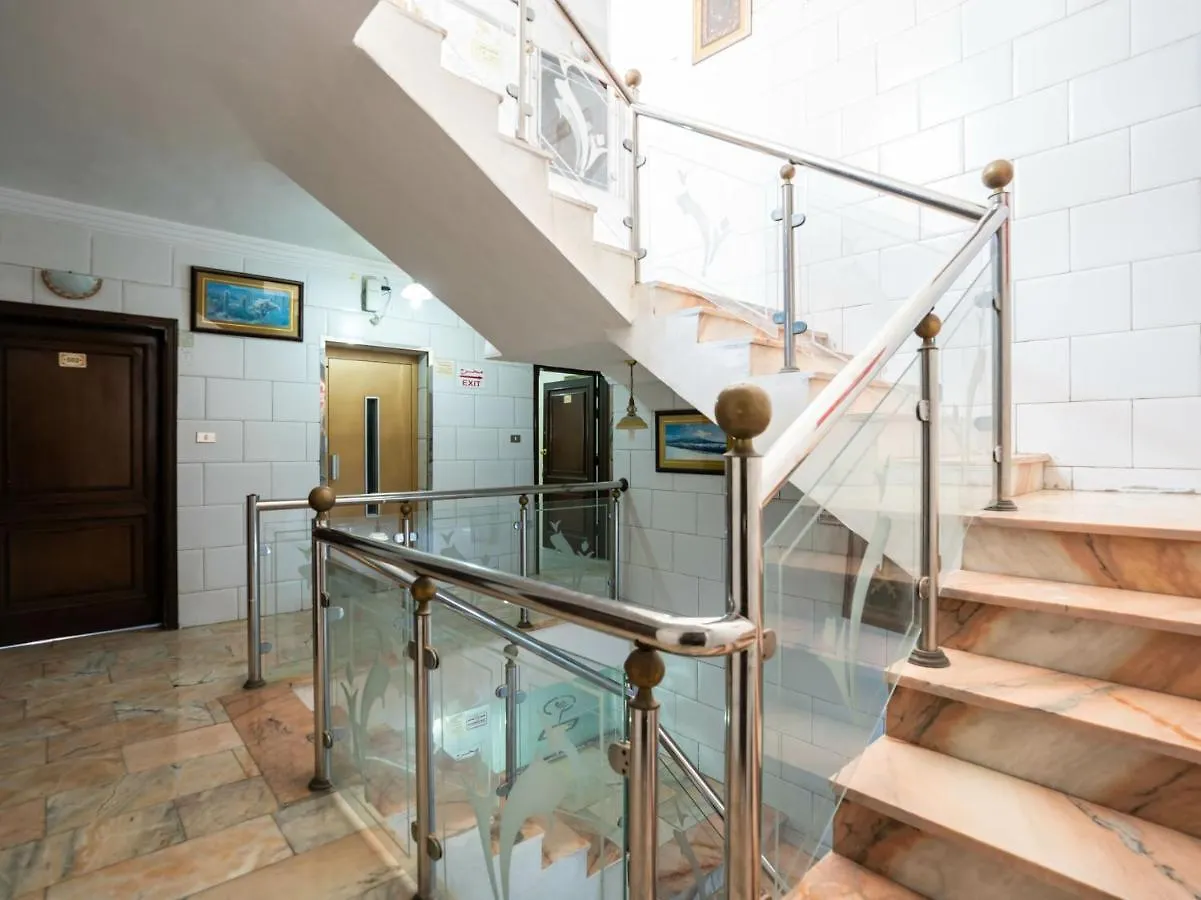 Hotel Oyo 553 Arqa Al Qosor Yidda
